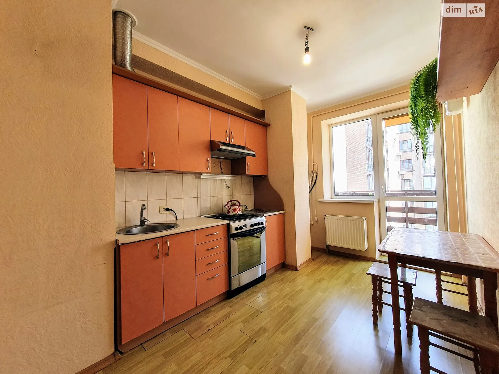 Продается 2-комнатная квартира 69 кв. м в Черновцах - фото 2