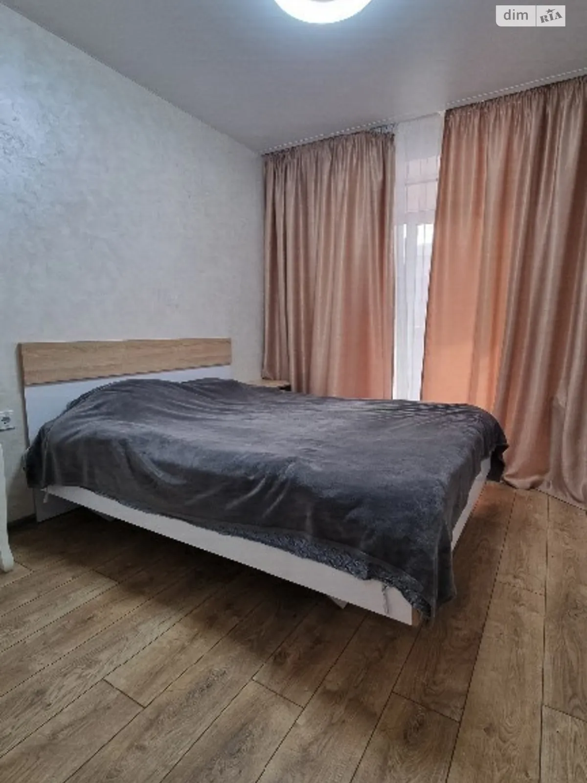 Продается 1-комнатная квартира 45 кв. м в Днепре, бул. Кобзаря, 3 - фото 1