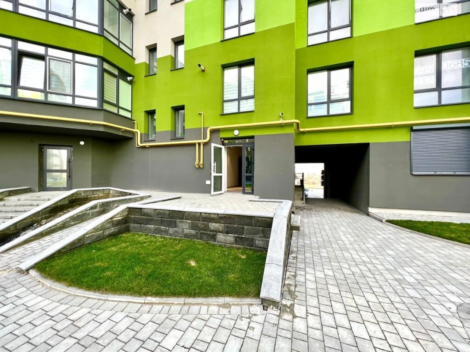 Продается офис 20 кв. м в бизнес-центре, цена: 42500 $ - фото 1