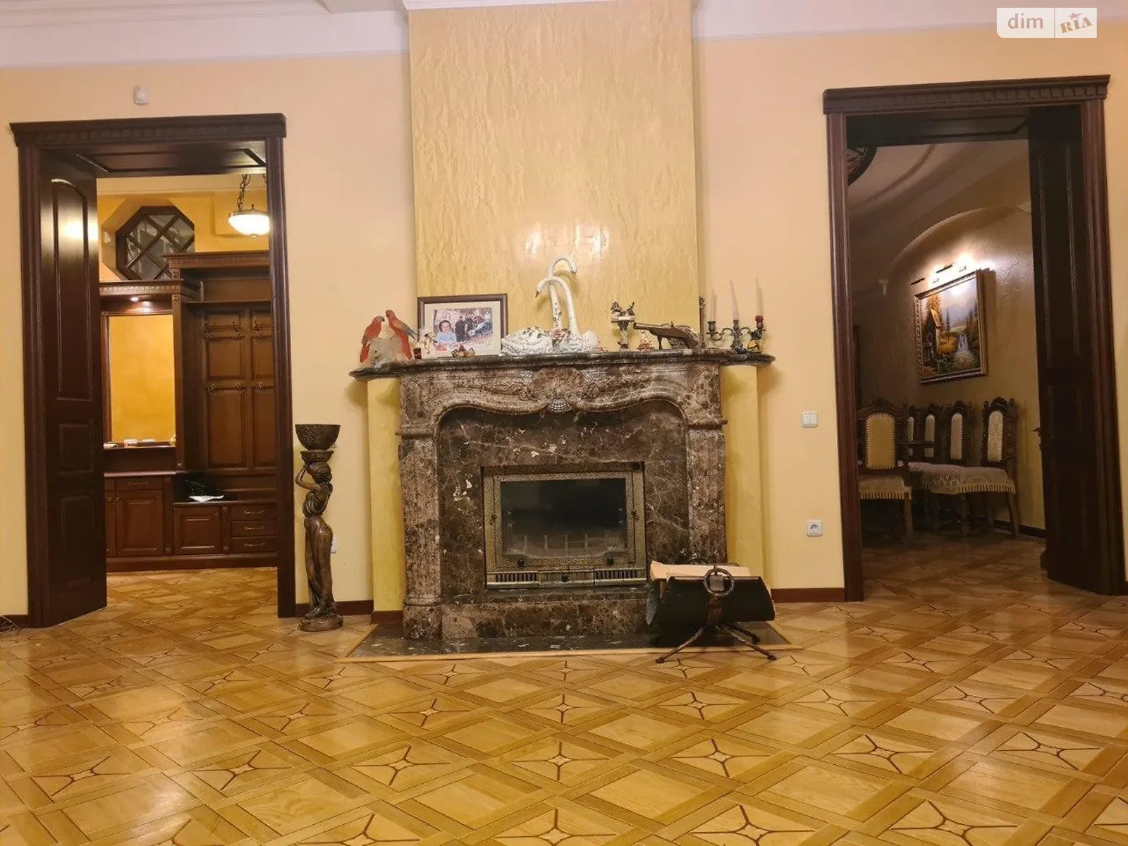 Продается 5-комнатная квартира 160 кв. м в Львове, ул. Грушевского Михаила, 17 - фото 1