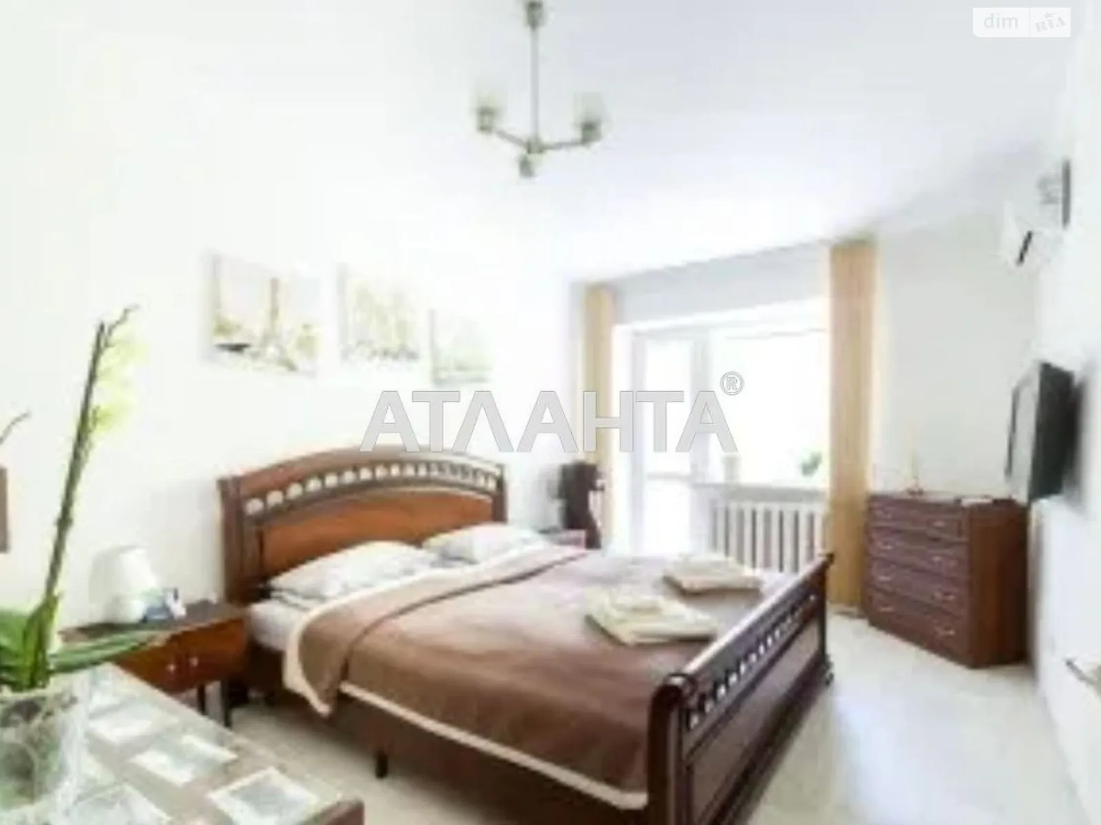Продается 2-комнатная квартира 43 кв. м в Одессе, Фонтанская дор.