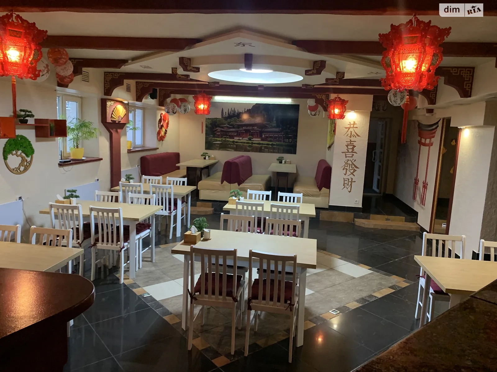 Продается помещения свободного назначения 140 кв. м в 5-этажном здании, цена: 106800 € - фото 1