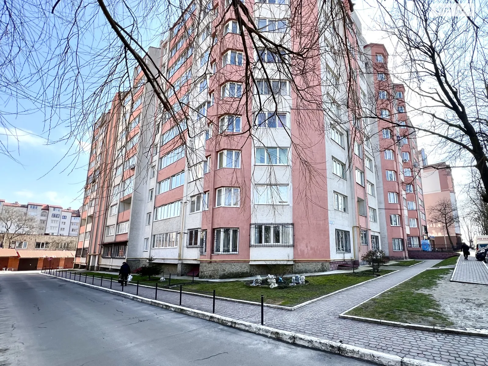 3-комнатная квартира 86.8 кв. м в Тернополе - фото 2