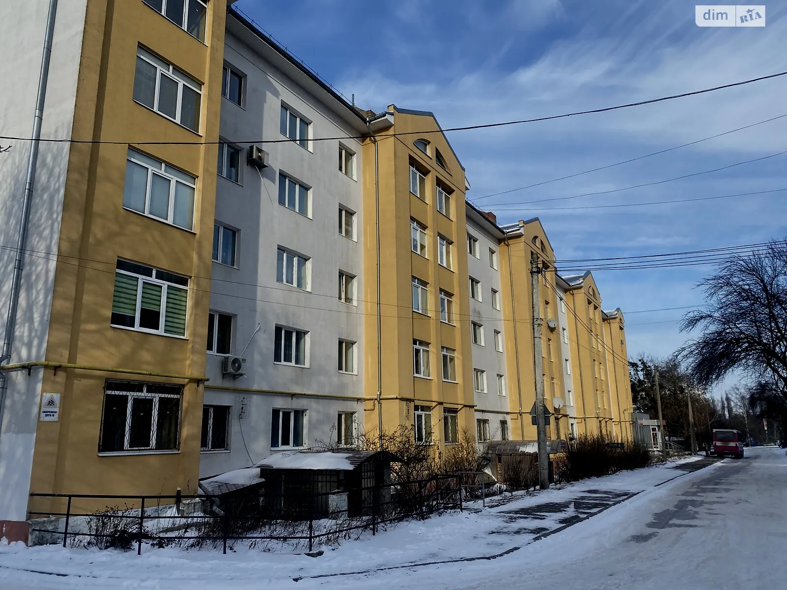 Продается 3-комнатная квартира 90.6 кв. м в Ровно, цена: 63420 $ - фото 1