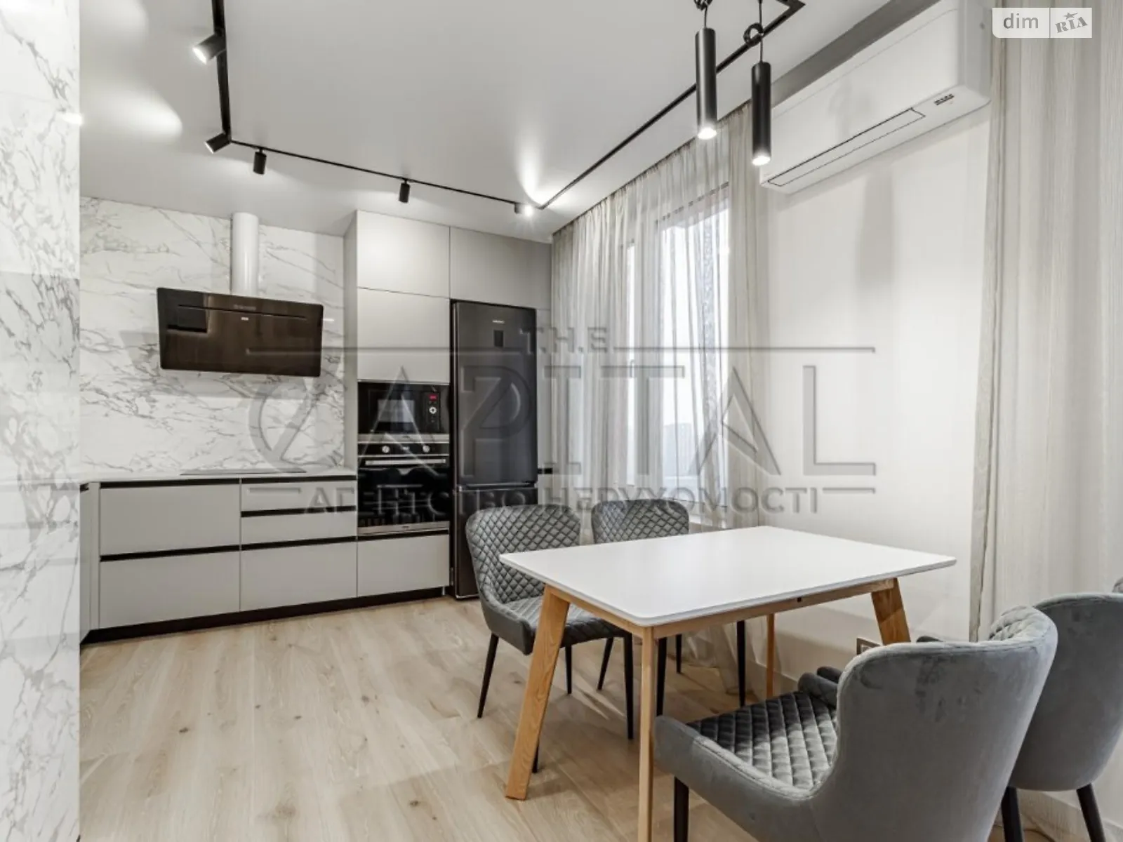 Продается 3-комнатная квартира 93 кв. м в Киеве, наб. Днепровская - фото 1