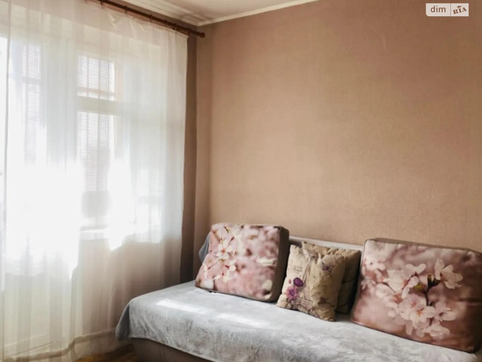 Продается 1-комнатная квартира 33 кв. м в Днепре, ул. Хмельницкого Богдана, 25 - фото 1