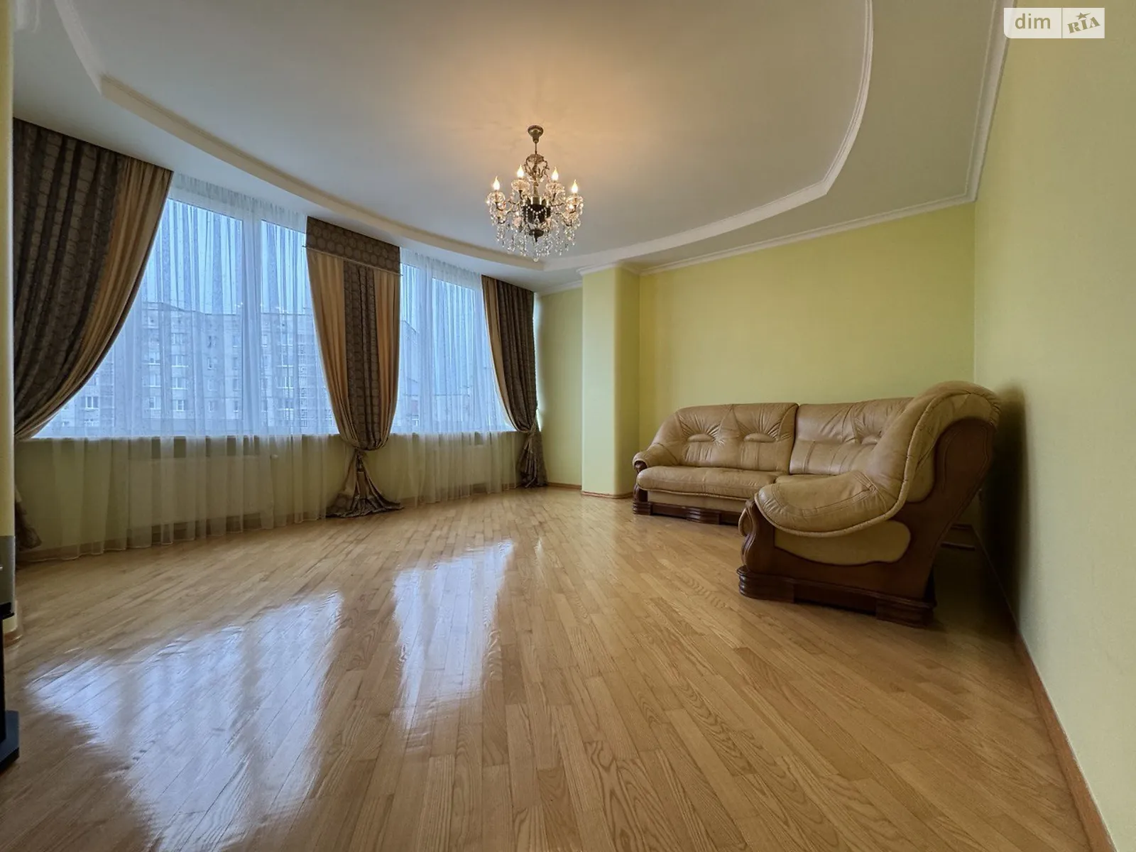 4-комнатная квартира 137 кв. м в Луцке, цена: 160000 $ - фото 1