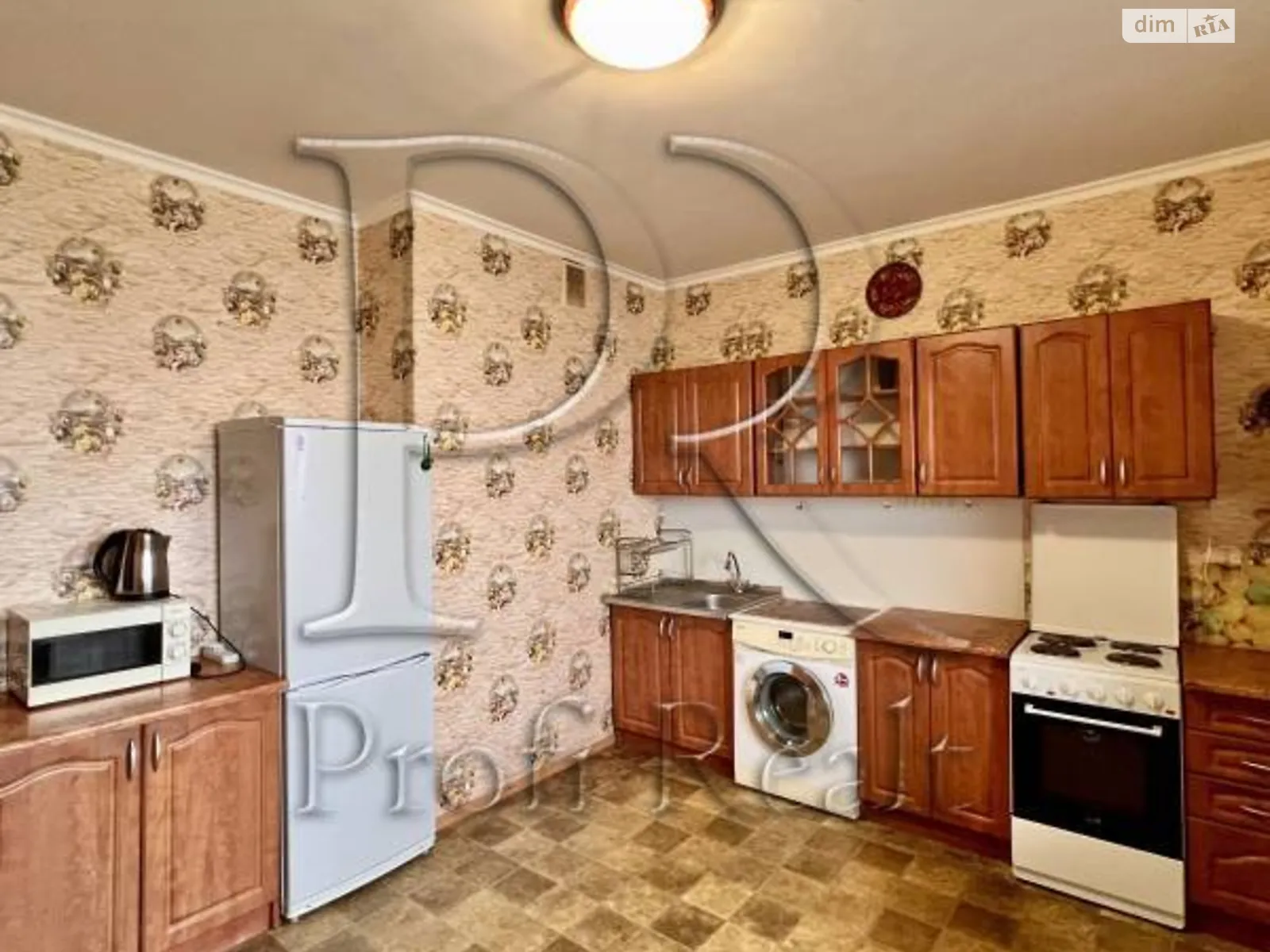 Продается 2-комнатная квартира 88 кв. м в Киеве, ул. Драгоманова