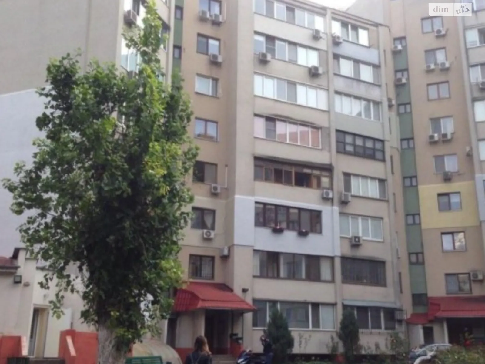 Продается отдельно стоящий гараж под легковое авто на 16 кв. м, цена: 23000 $ - фото 1