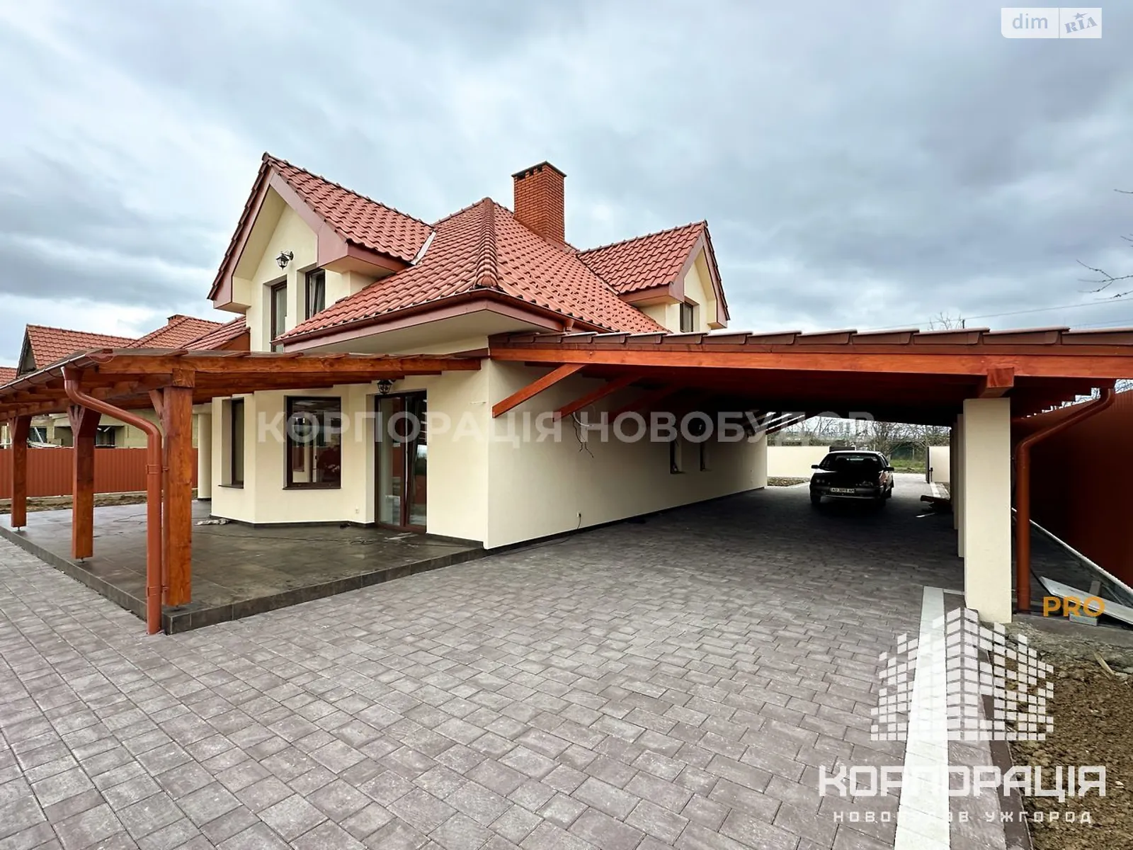 Продається будинок 2 поверховий 220 кв. м з бесідкою, цена: 240000 $