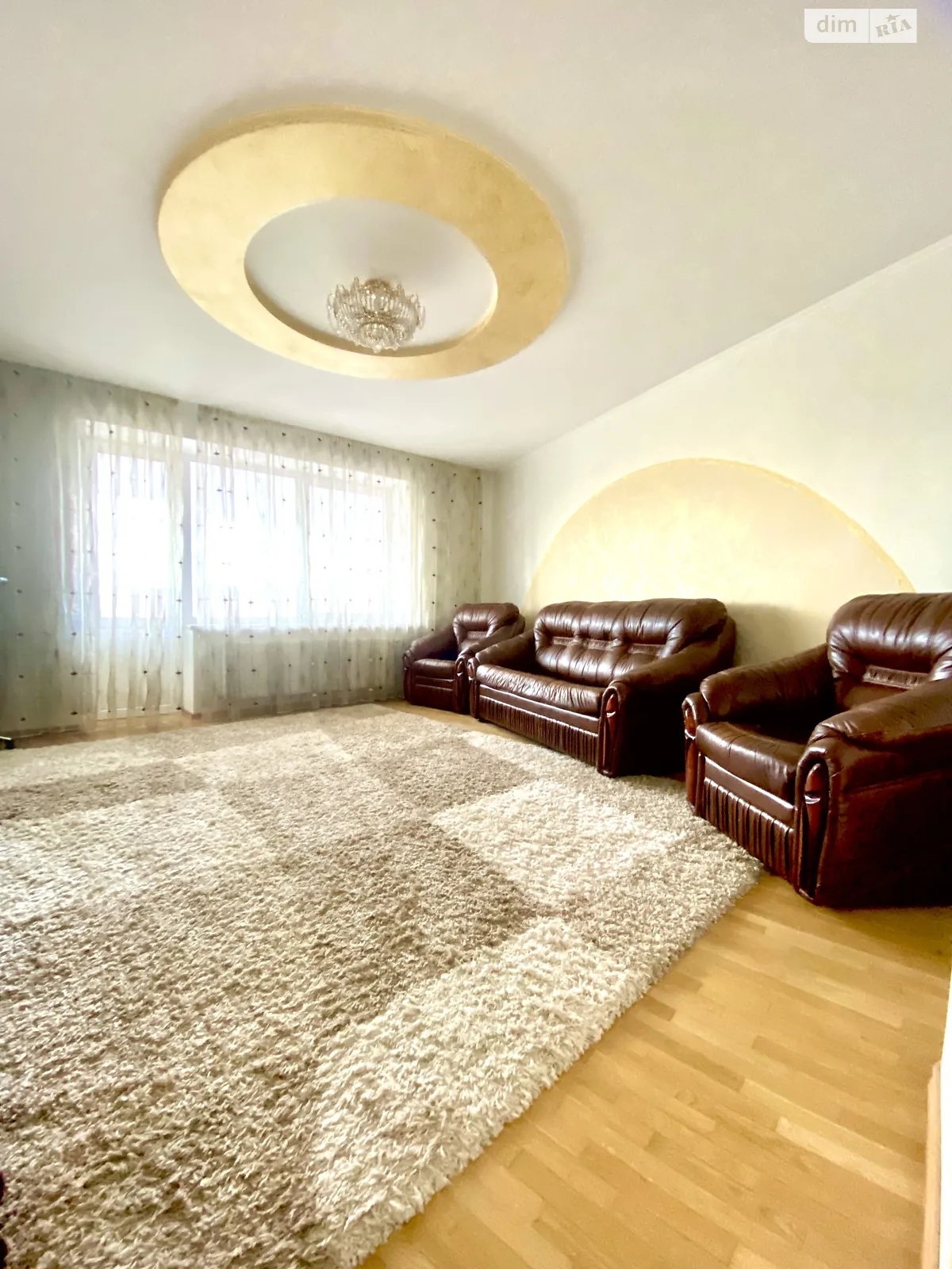 Продается 2-комнатная квартира 72 кв. м в Ровно, цена: 88000 $