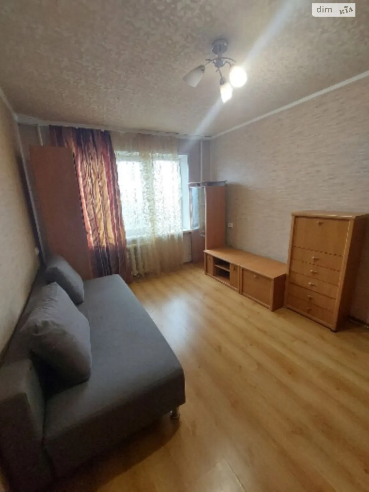 Продается 1-комнатная квартира 34 кв. м в Днепре, ул. Гидропарковая, 17 - фото 1
