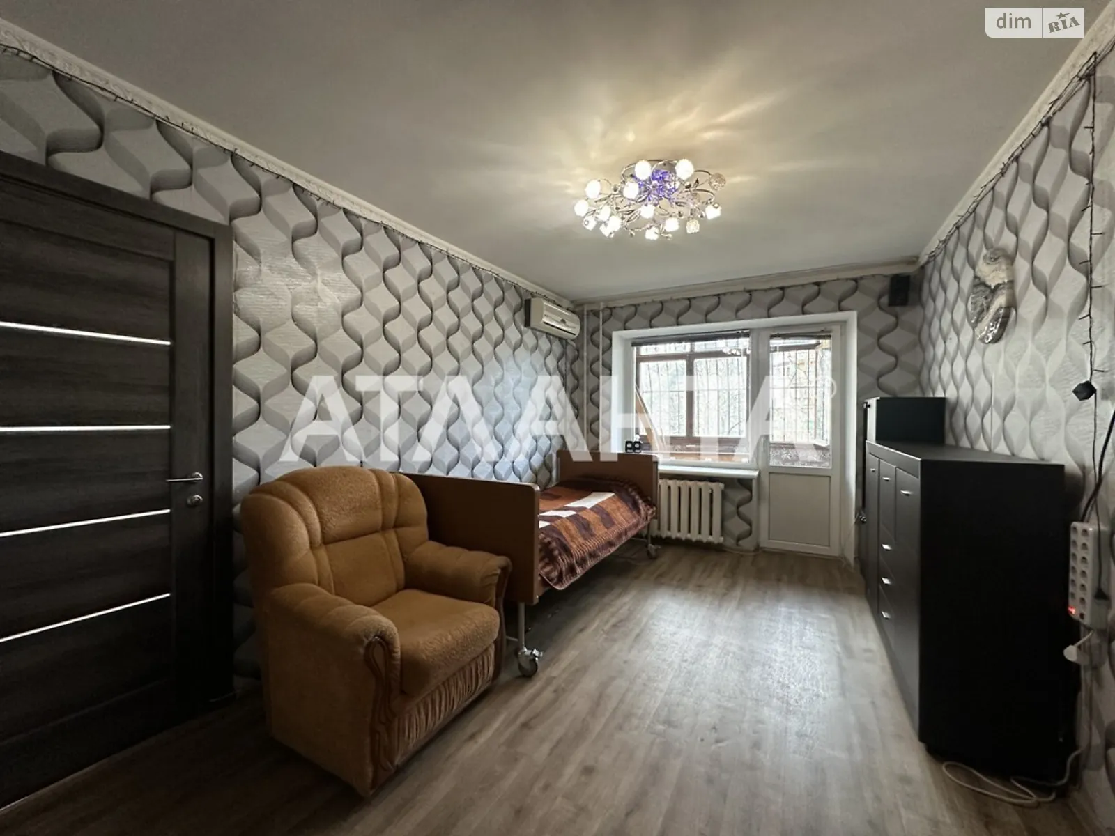 Продается 3-комнатная квартира 51.6 кв. м в Одессе, ул. Ицхака Рабина - фото 1