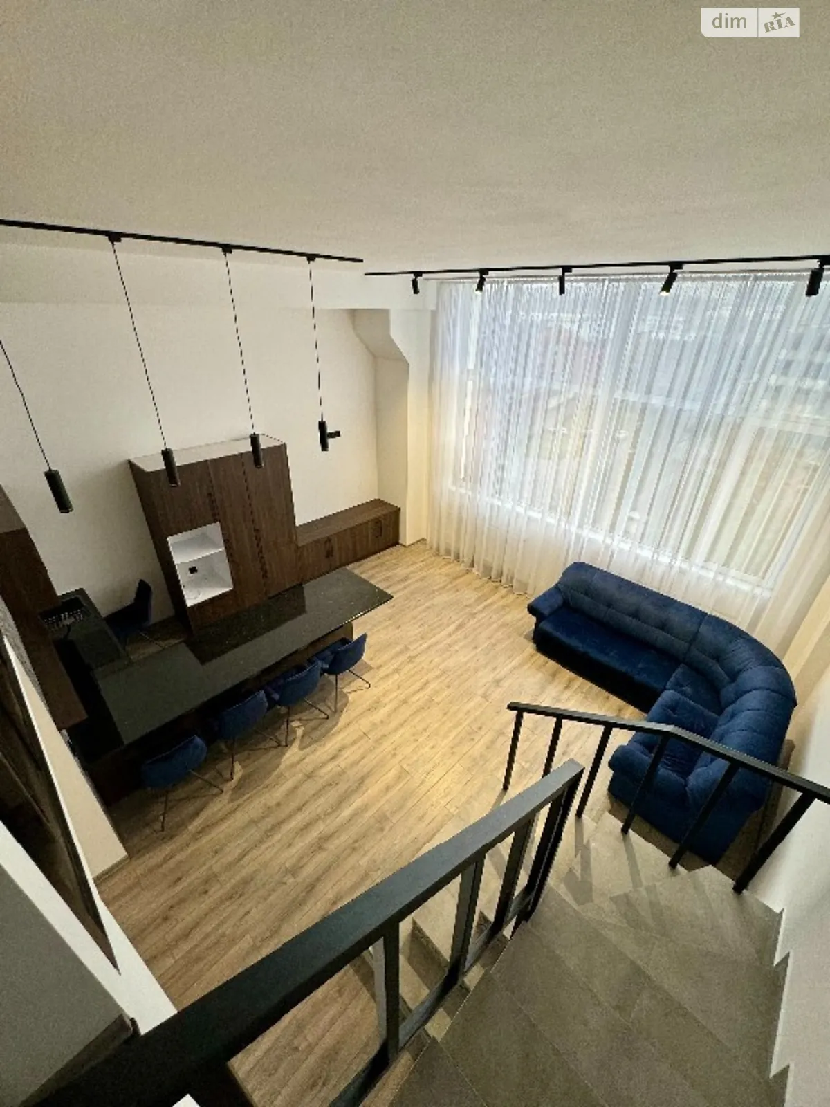 Продается 3-комнатная квартира 95 кв. м в Черновцах - фото 3