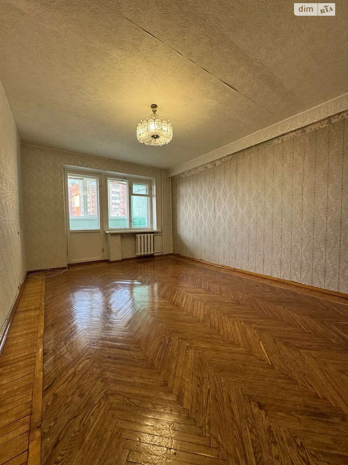 Продается 3-комнатная квартира 70.7 кв. м в Днепре, цена: 48500 $