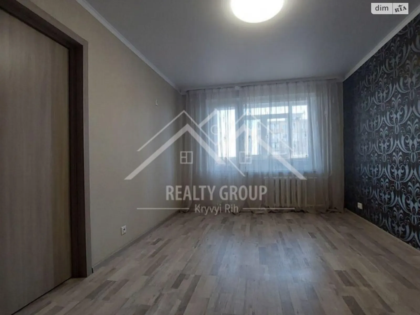 Продается 2-комнатная квартира 45 кв. м в Кривом Роге, цена: 28800 $