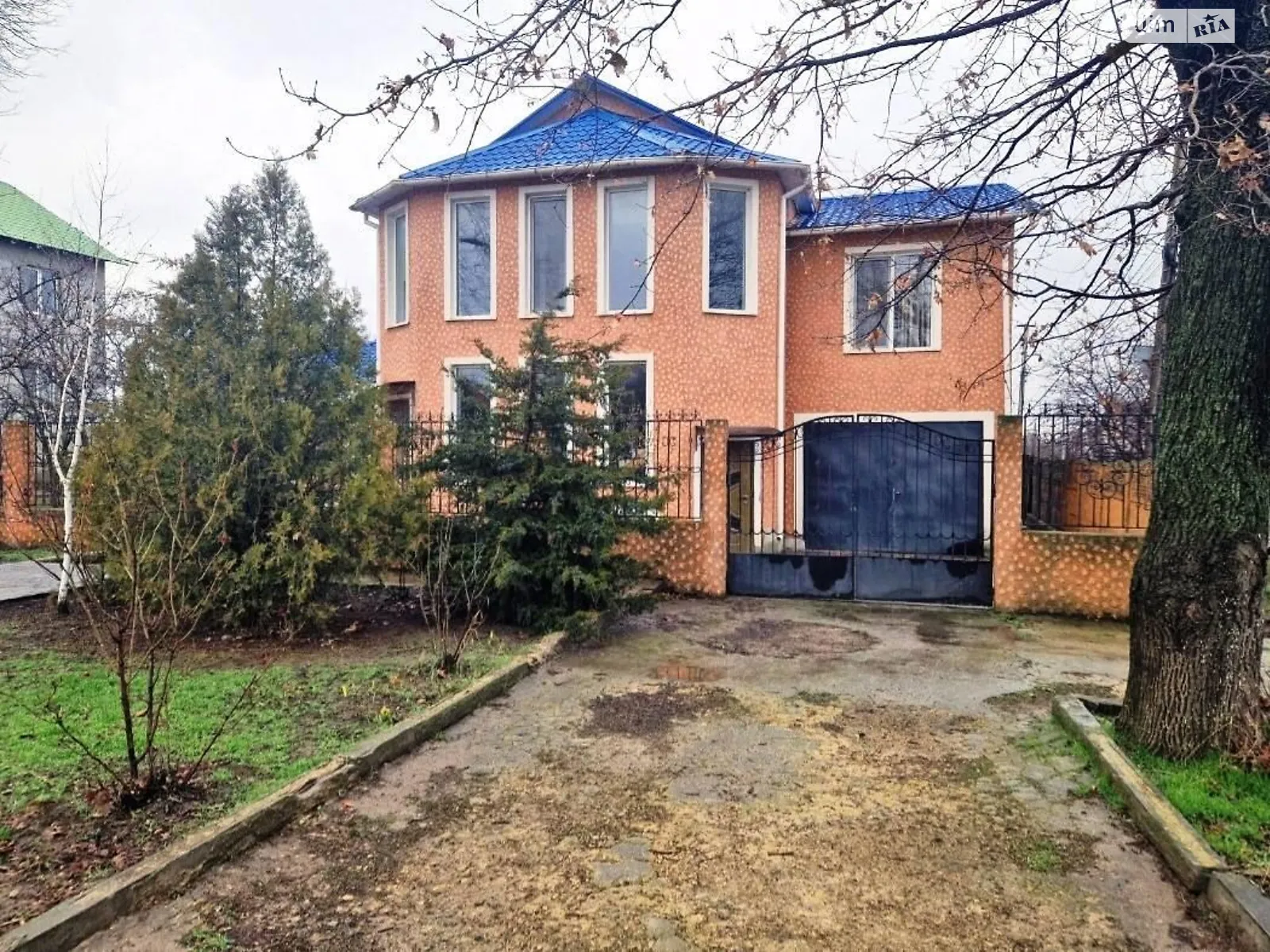 Продается дом на 2 этажа 300 кв. м с мебелью, цена: 85000 $ - фото 1