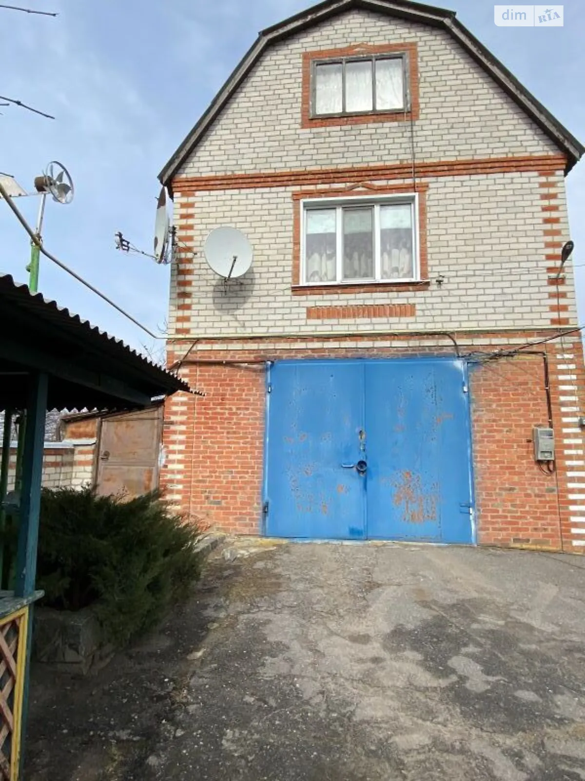 Продается дом на 2 этажа 193 кв. м с баней/сауной, цена: 50000 $ - фото 1