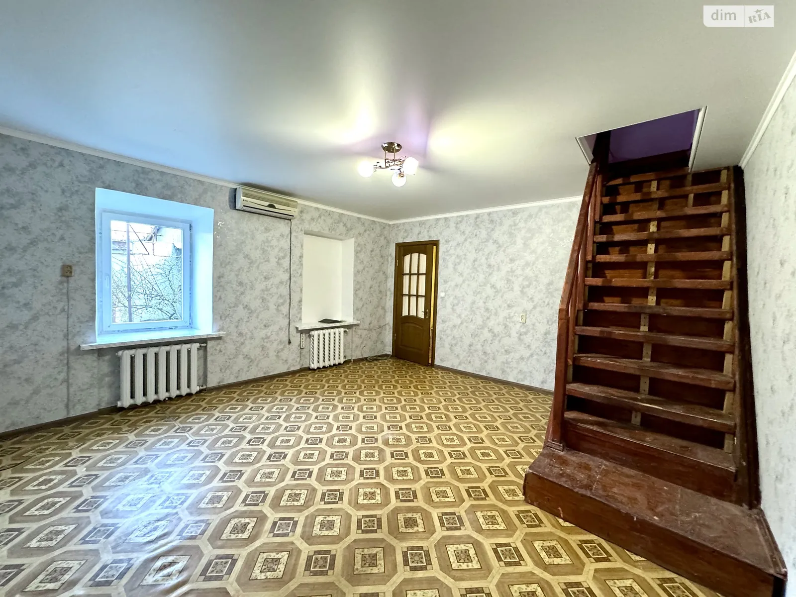Продается 2-комнатная квартира 52 кв. м в Николаеве, ул. Наваринская, 27