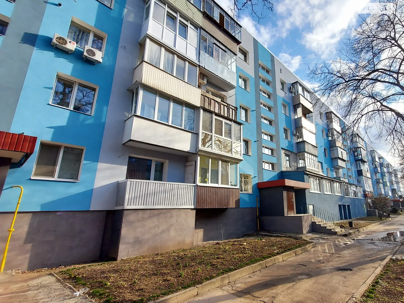 Продается 1-комнатная квартира 36 кв. м в Светловодске, цена: 12000 $