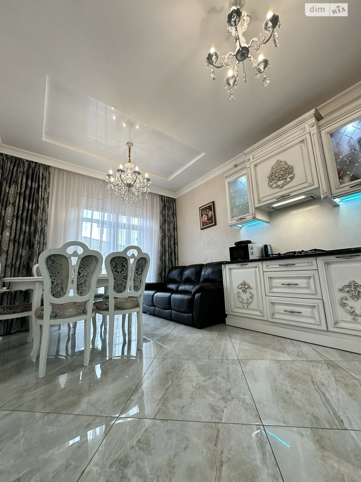Продается 3-комнатная квартира 100 кв. м в Одессе - фото 2
