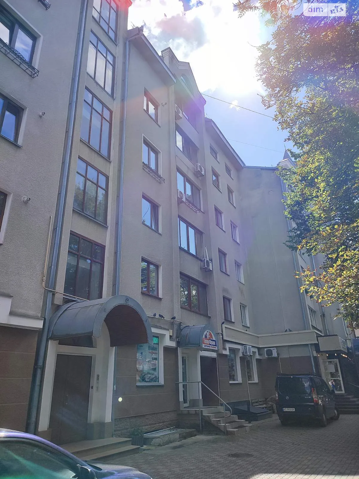 Продается 5-комнатная квартира 204 кв. м в Ивано-Франковске, ул. Вячеслава Черновола
