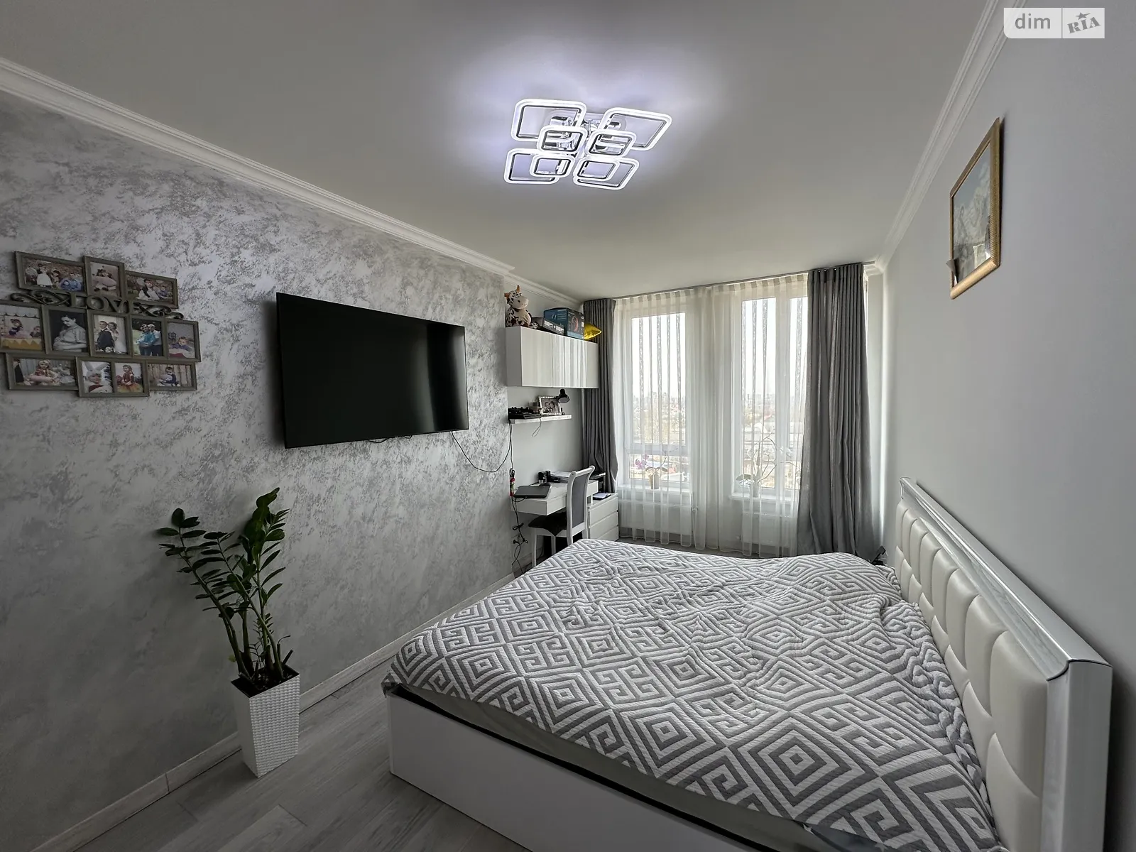 Продается 2-комнатная квартира 67 кв. м в Львове, ул. Зеленая, 269М