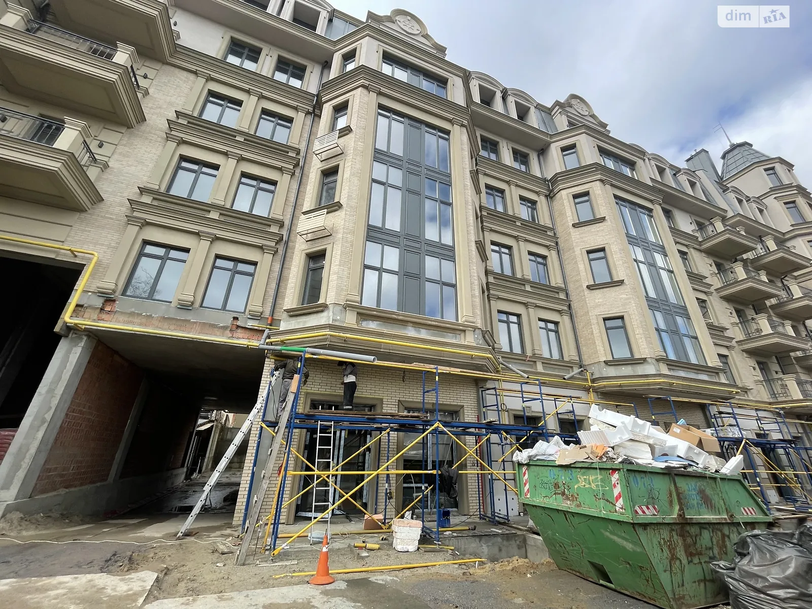 Продається 2-кімнатна квартира 75.7 кв. м у Одесі, Фонтанська дор. - фото 1