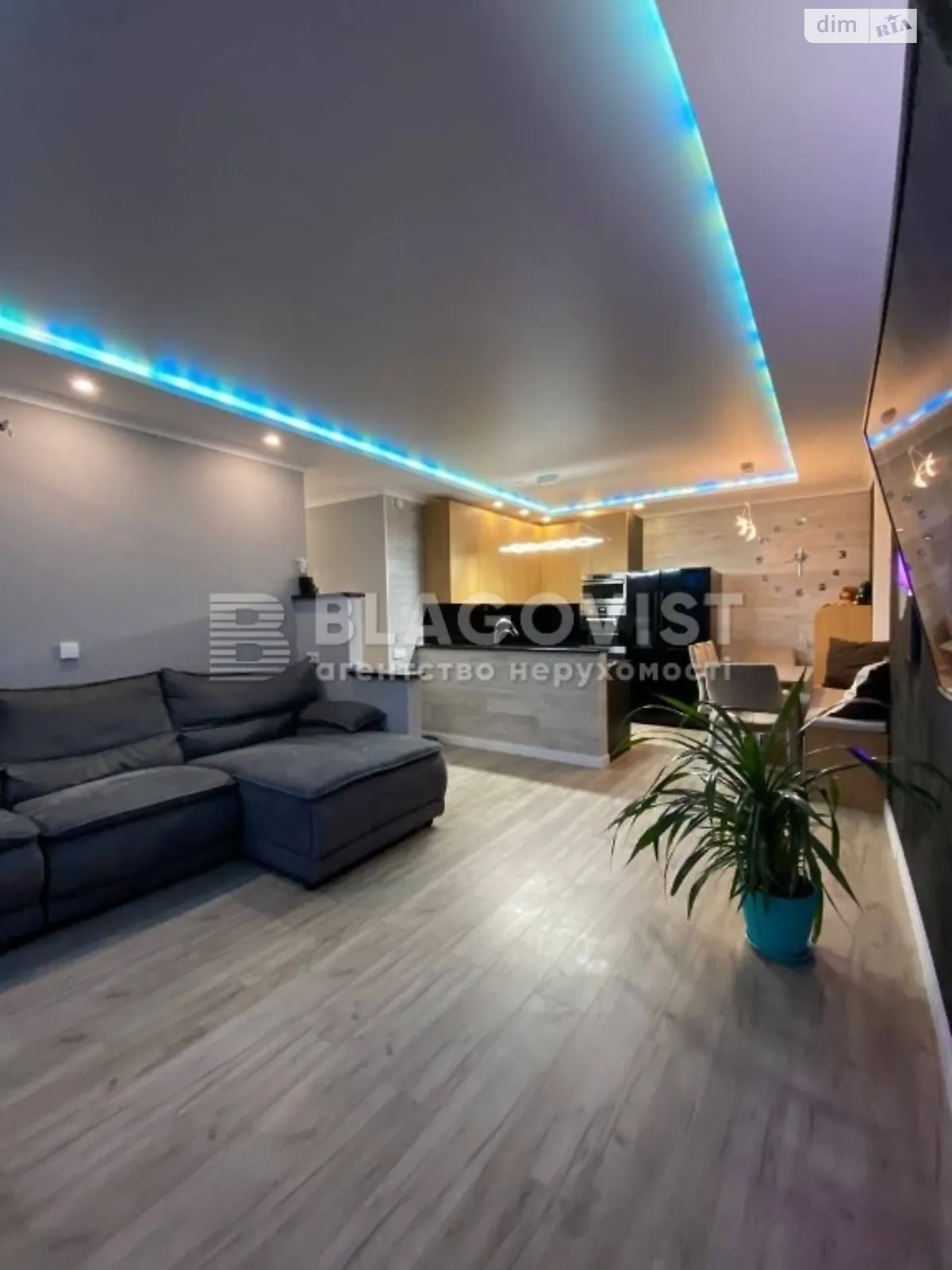 Продается 3-комнатная квартира 83 кв. м в Киеве, цена: 180000 $