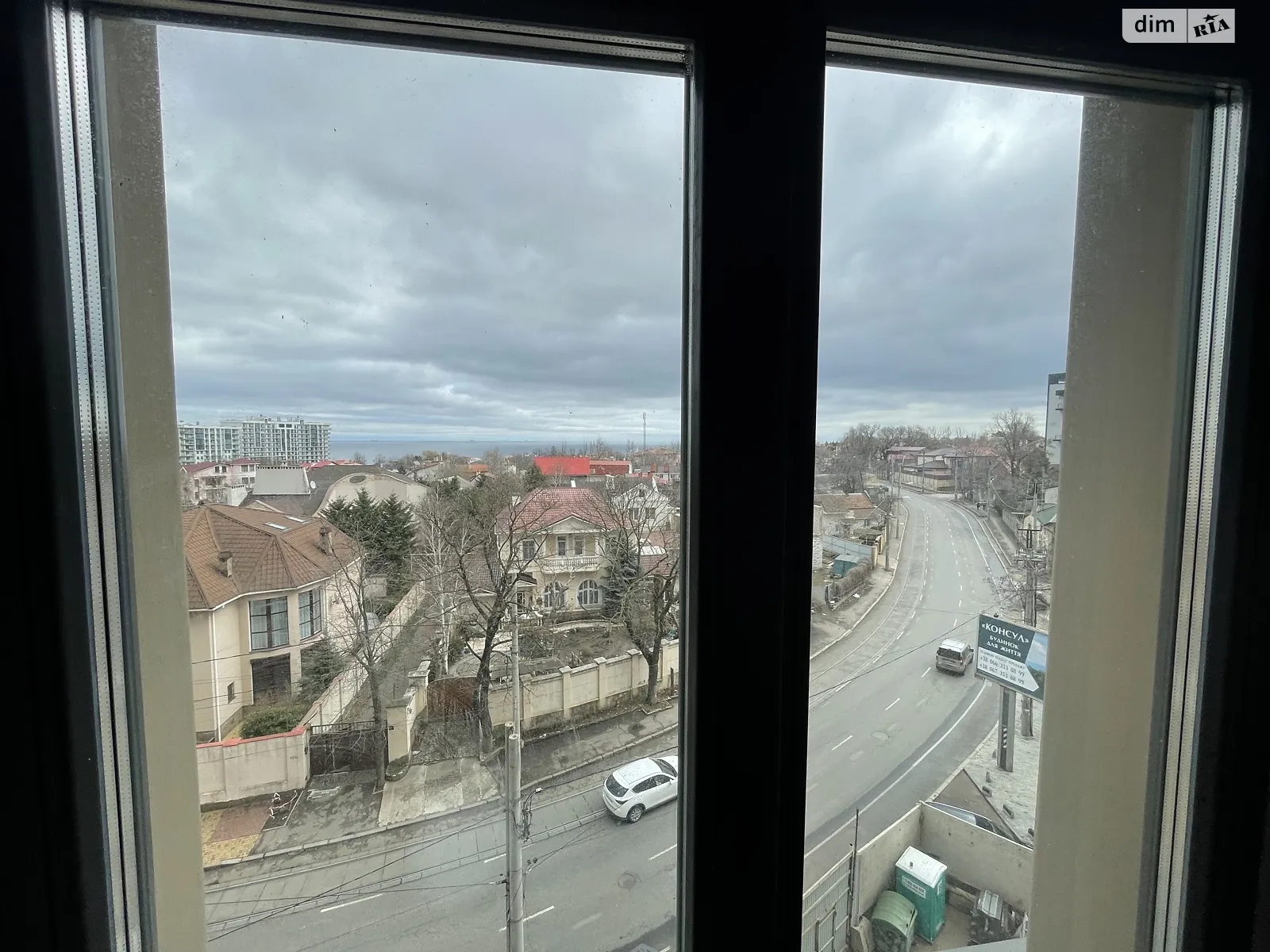 Продається 3-кімнатна квартира 79.23 кв. м у Одесі, Фонтанська дор. - фото 1