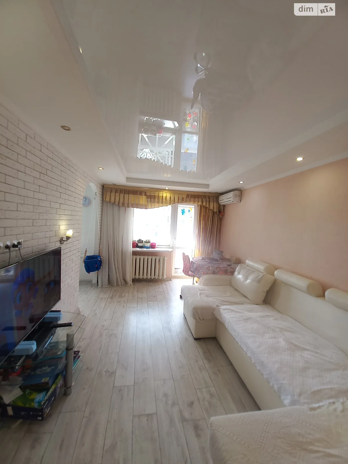 Продается 3-комнатная квартира 57 кв. м в Харькове, цена: 31000 $