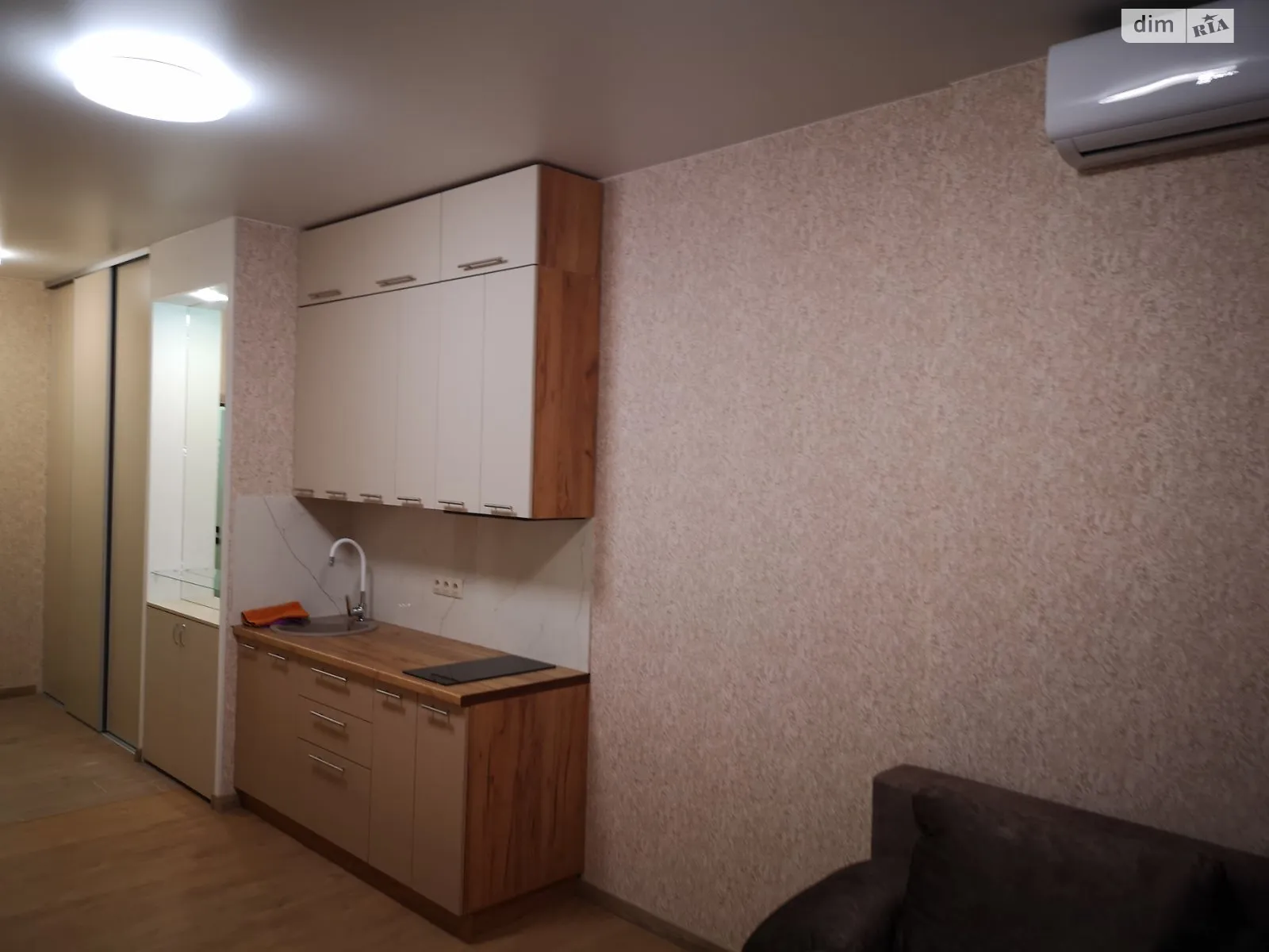 Сдается в аренду 1-комнатная квартира 30 кв. м в Одессе, цена: 9500 грн