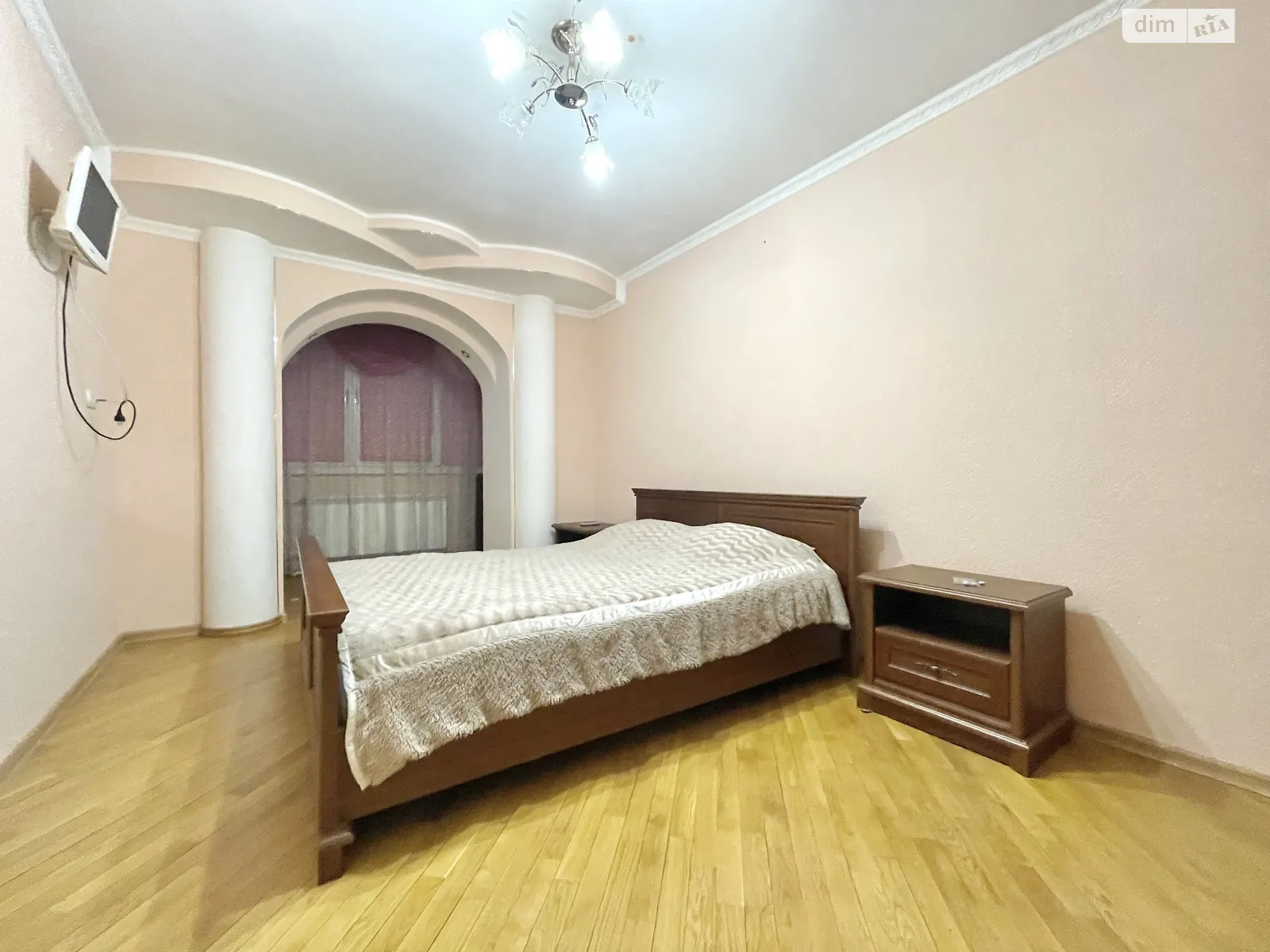 3-комнатная квартира 87 кв. м в Тернополе, ул. Будного Степана - фото 2
