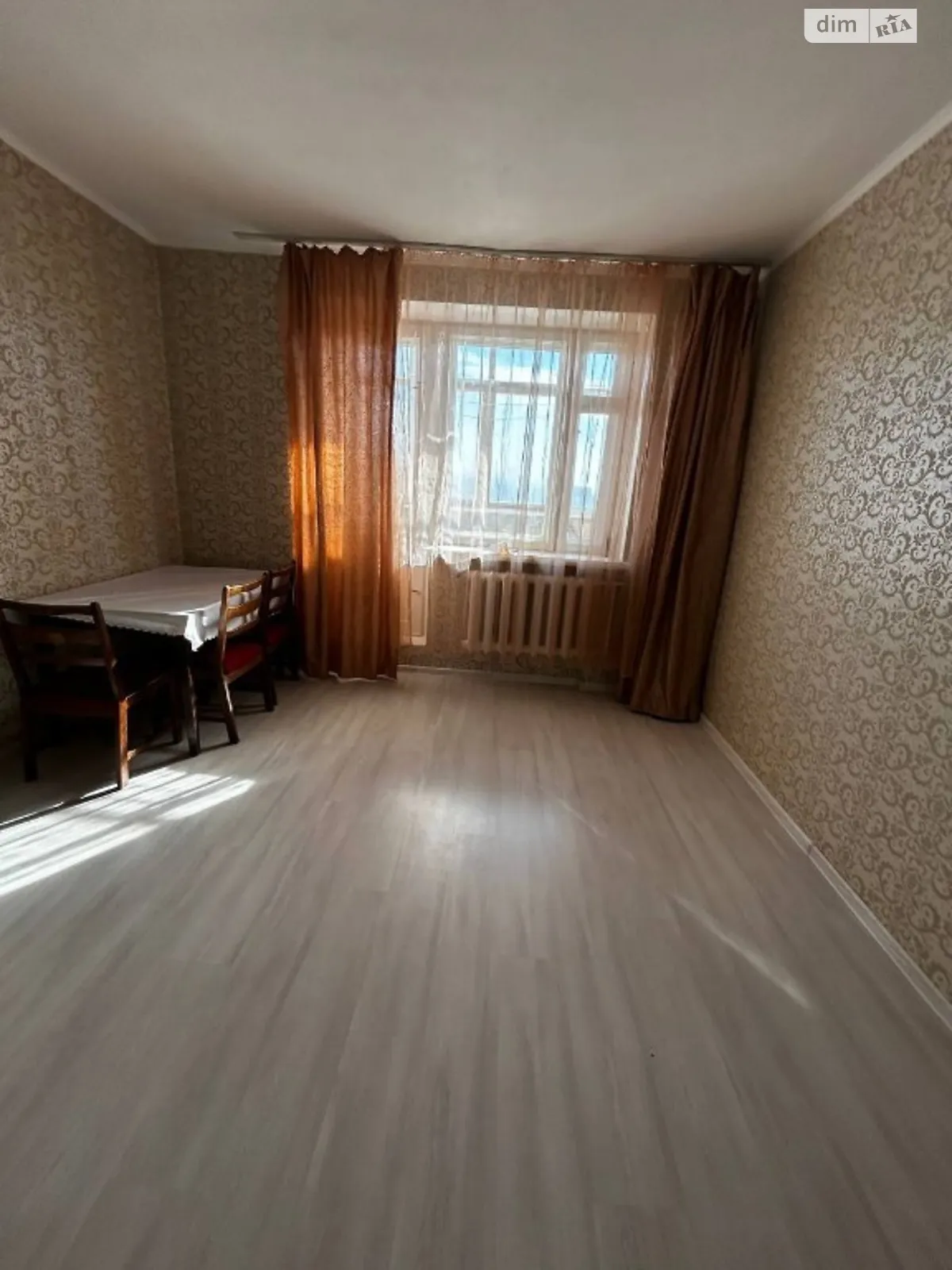 Продается 1-комнатная квартира 36 кв. м в Ирпене, ул. Поэзии(Грибоедова)