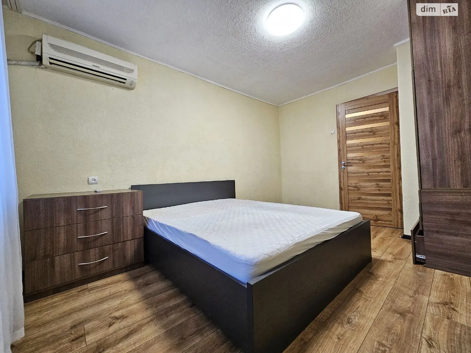 Продается 3-комнатная квартира 62 кв. м в Днепре, цена: 45000 $