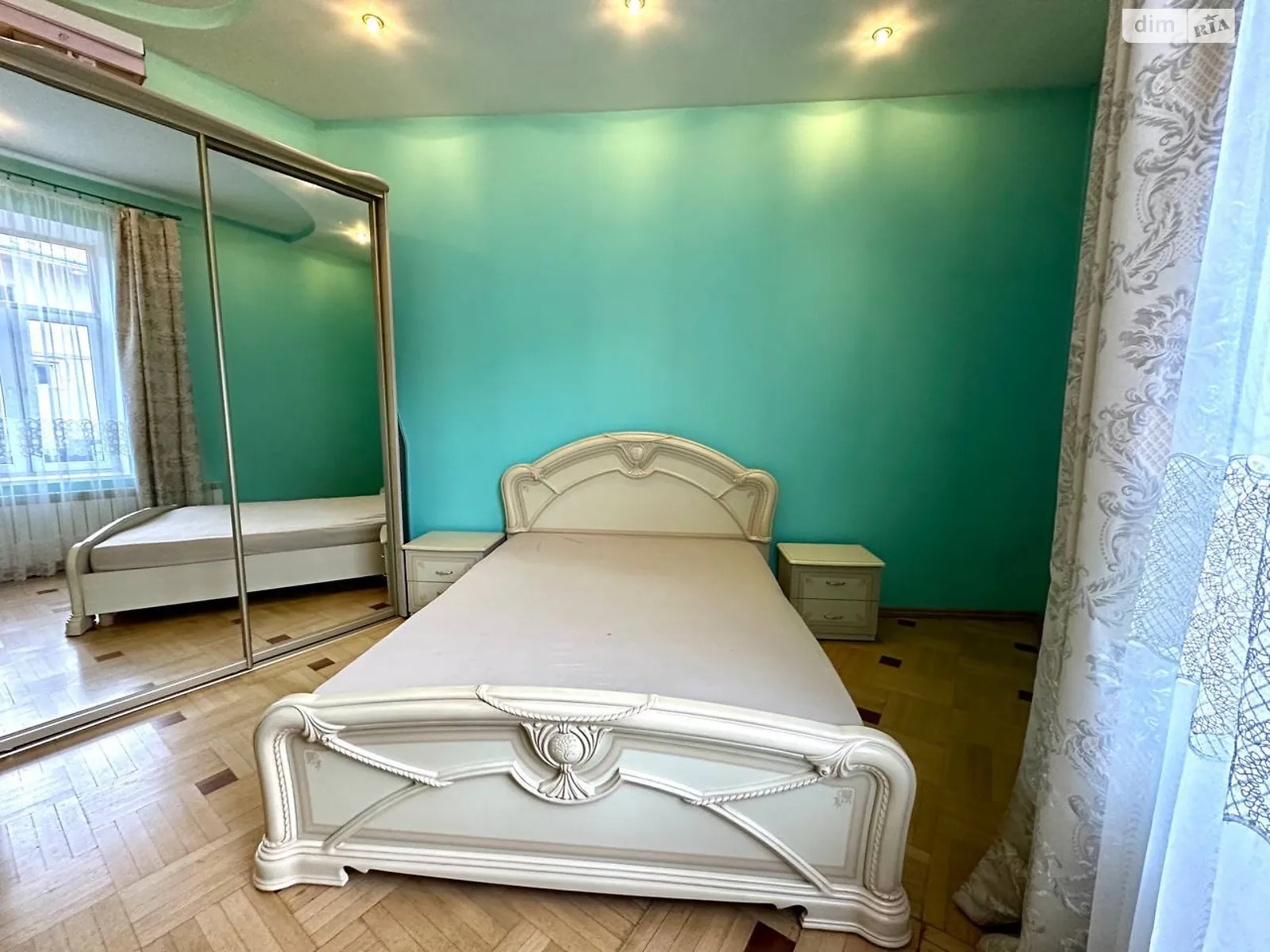 Продается 1-комнатная квартира 48 кв. м в Львове, ул. Сечевых Стрельцов