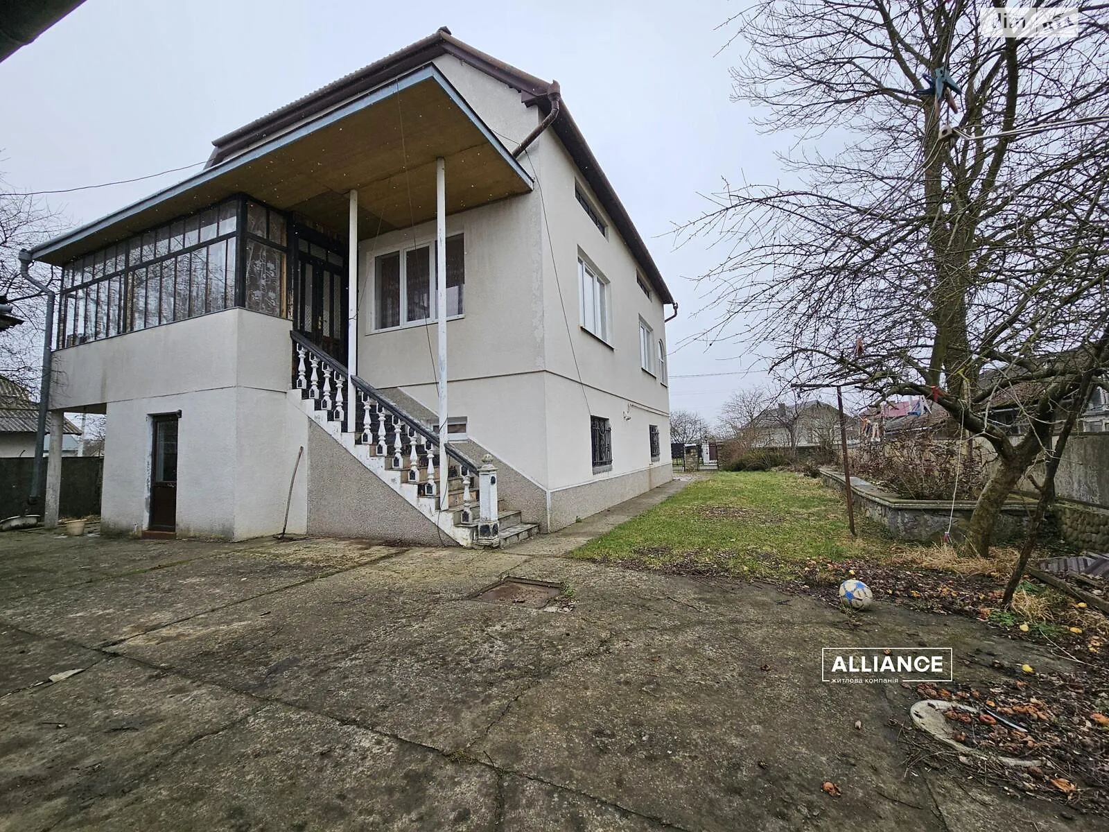 Продается дом на 2 этажа 227.4 кв. м с подвалом, цена: 109500 $ - фото 1