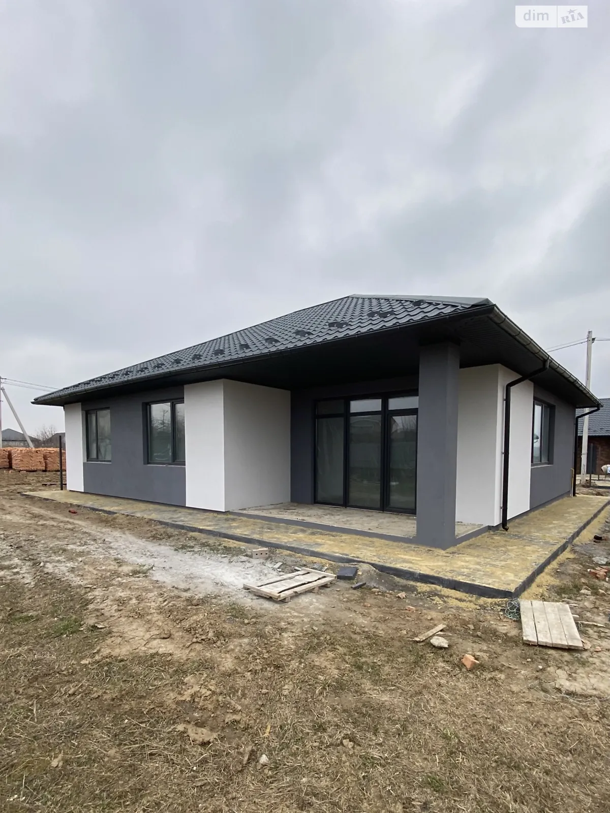Продается одноэтажный дом 107 кв. м с балконом, цена: 71500 $ - фото 1