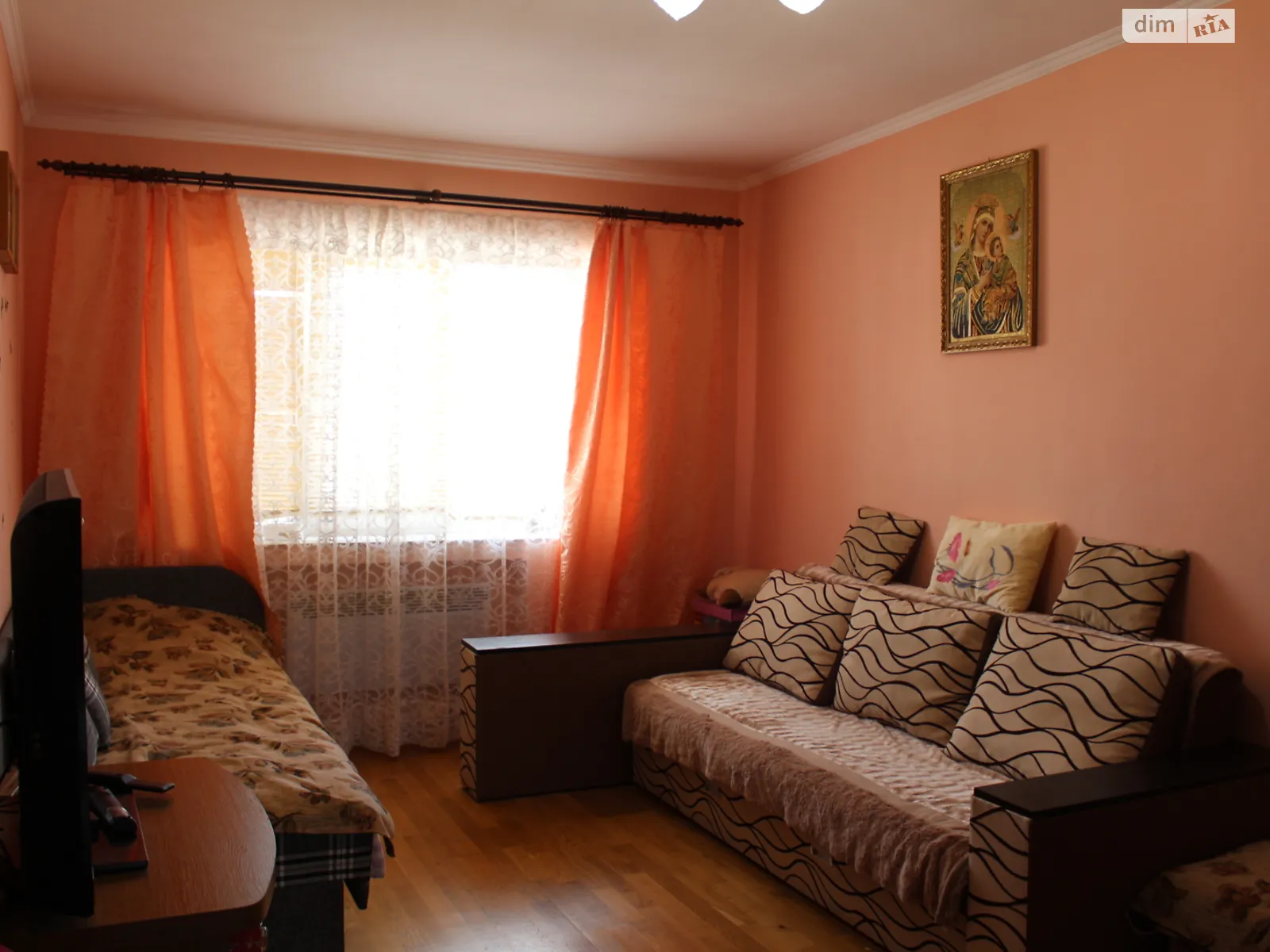 Продается 1-комнатная квартира 34 кв. м в Ужгороде, ул. Загорская, 26 - фото 1