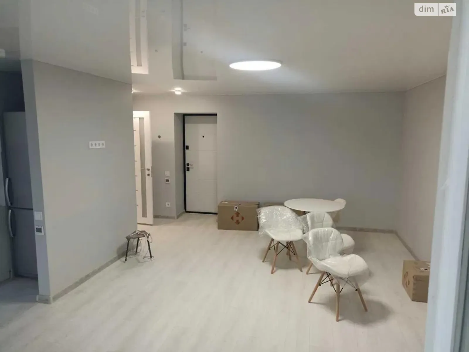 Продается 1-комнатная квартира 37 кв. м в Кременчуге, цена: 33000 $