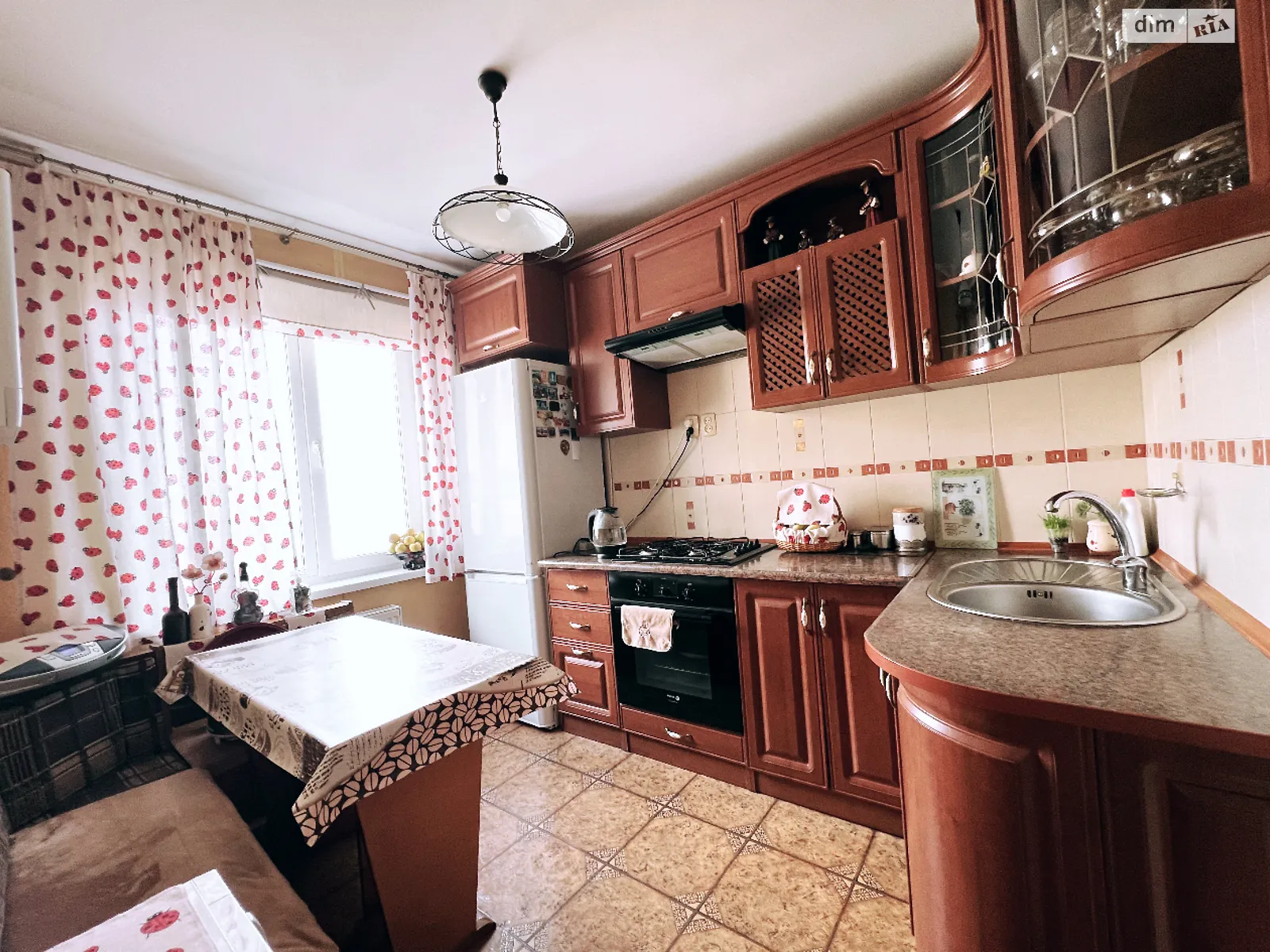 Продается 3-комнатная квартира 62.2 кв. м в Виннице, ул. Ивана Николайчука