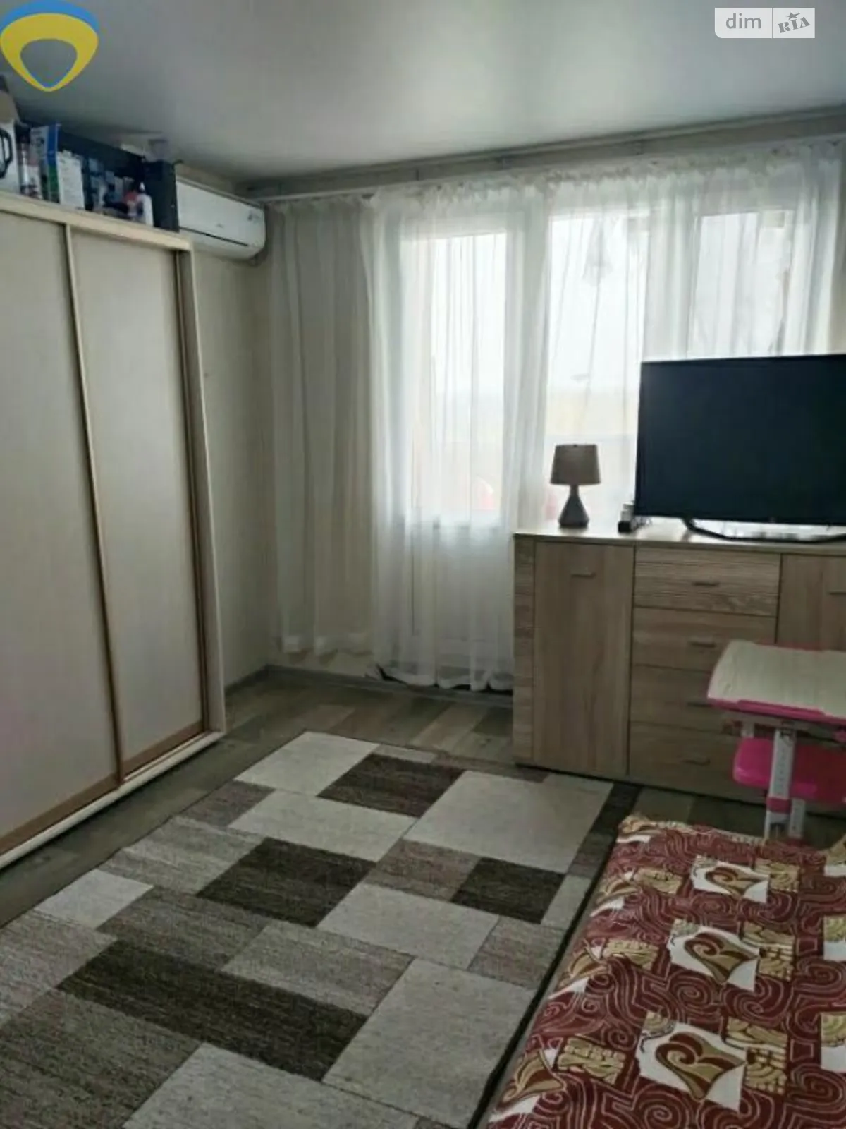 Продається 1-кімнатна квартира 35 кв. м у Красносілці, вул. Садова
