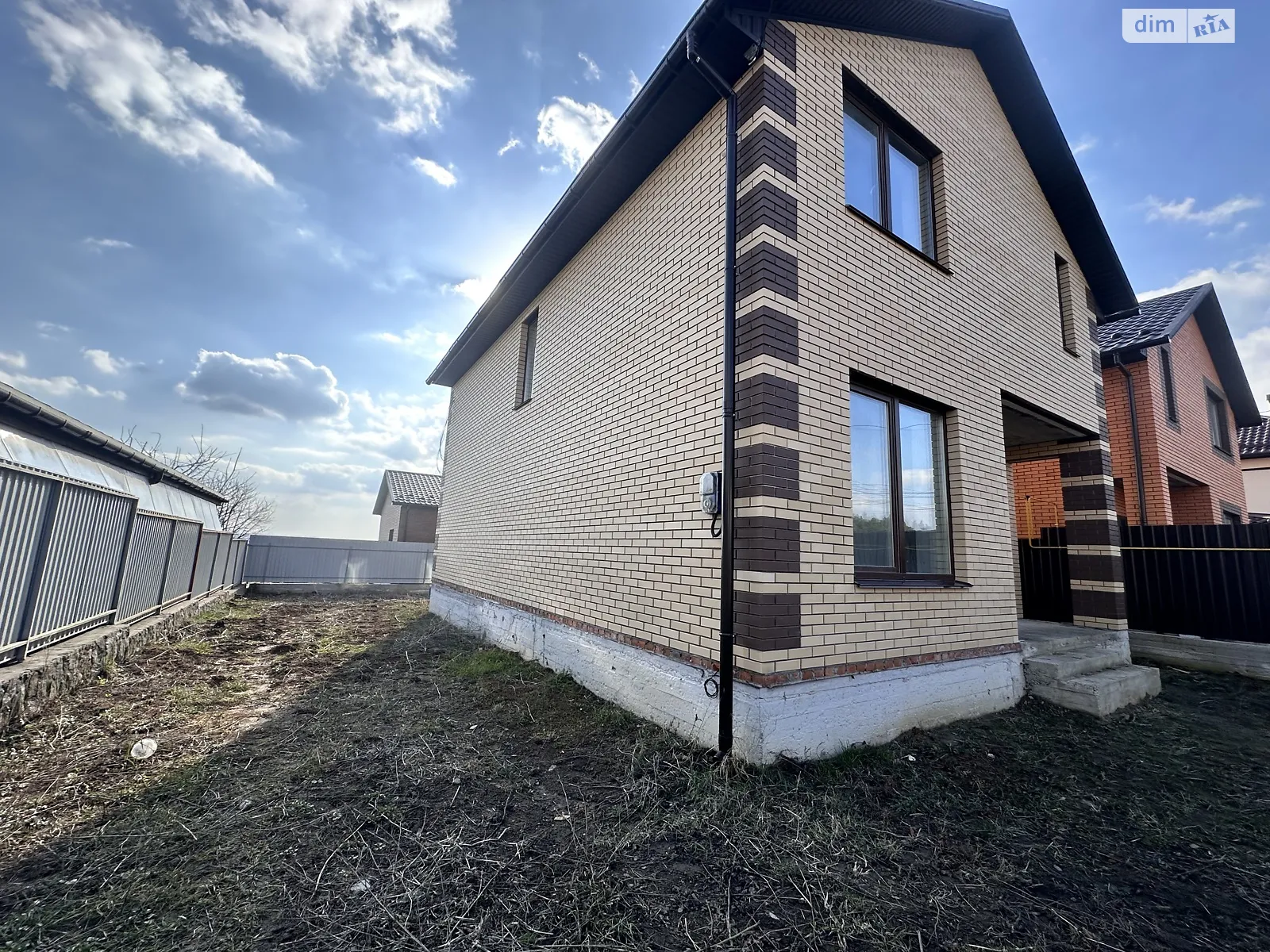 Продається будинок 2 поверховий 115 кв. м з каміном, цена: 115000 $