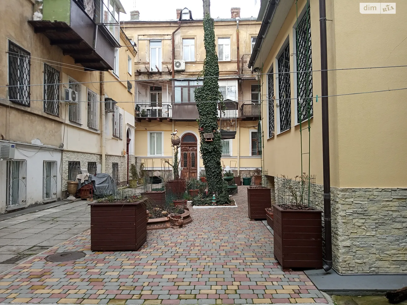 Продається 2-кімнатна квартира 45 кв. м у Одесі, вул. Велика Арнаутська - фото 1
