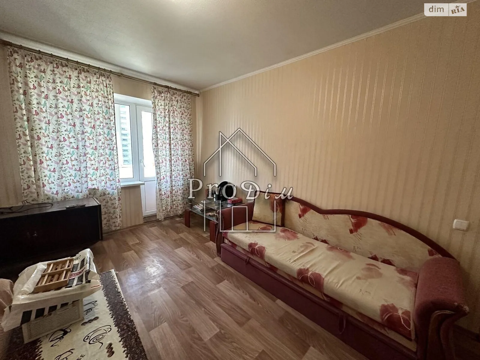 Продается 3-комнатная квартира 70.8 кв. м в Киеве, ул. Приозерная, 10А