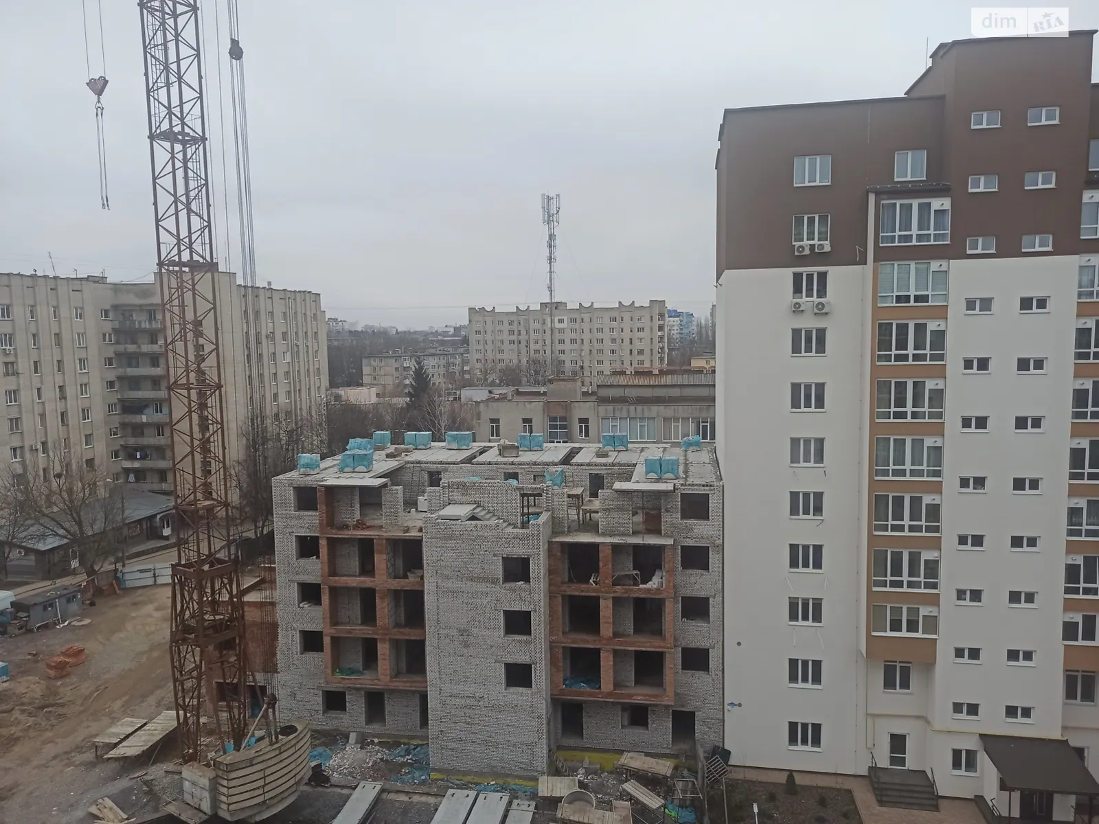 Продається 2-кімнатна квартира 83 кв. м у Вінниці, просп. Юності