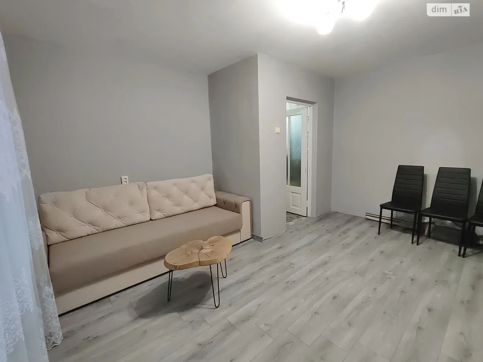 Продается 1-комнатная квартира 33.4 кв. м в Черновцах, цена: 36000 $