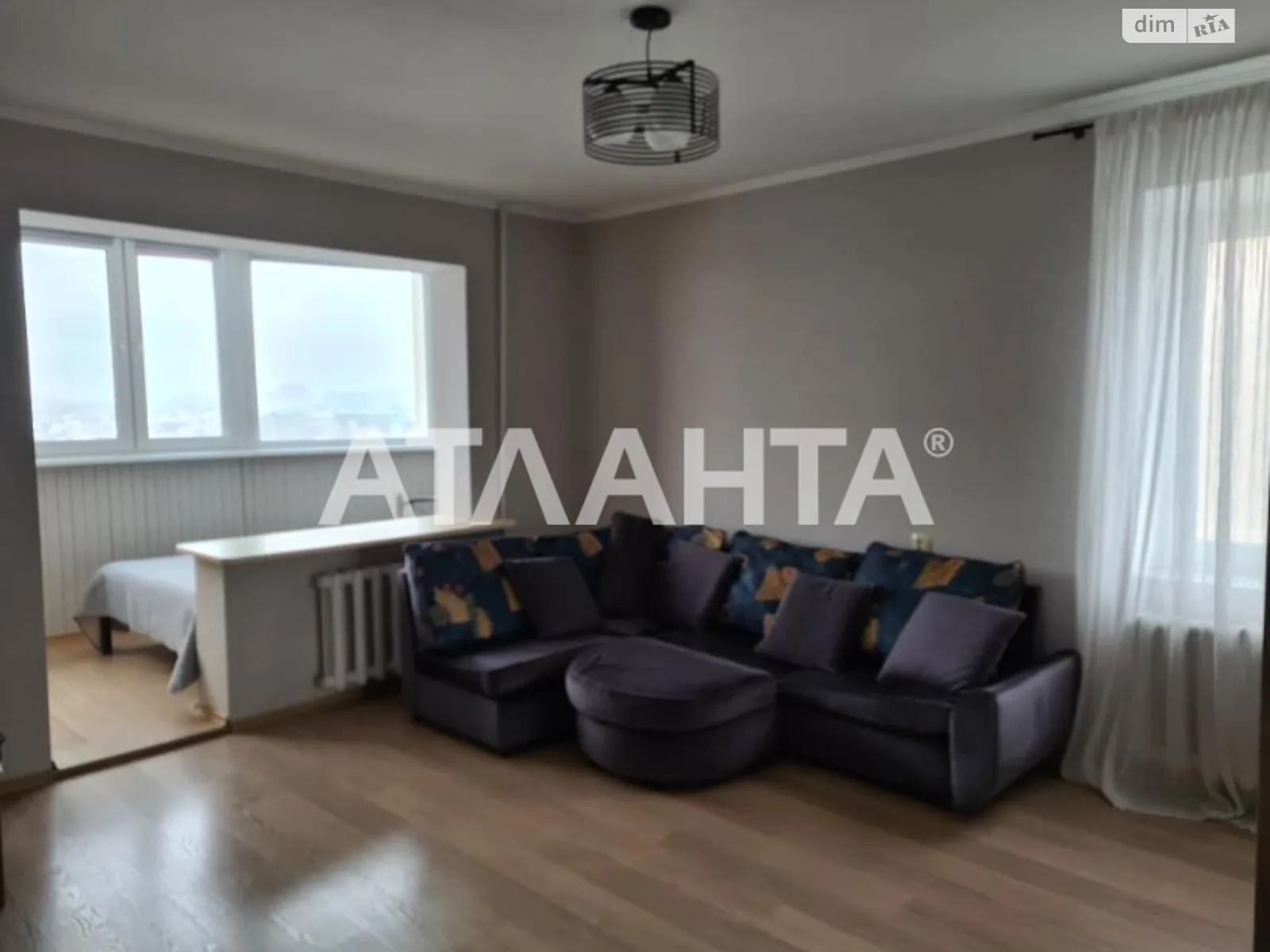 Продается 1-комнатная квартира 47 кв. м в Одессе, ул. Александра Невского - фото 1
