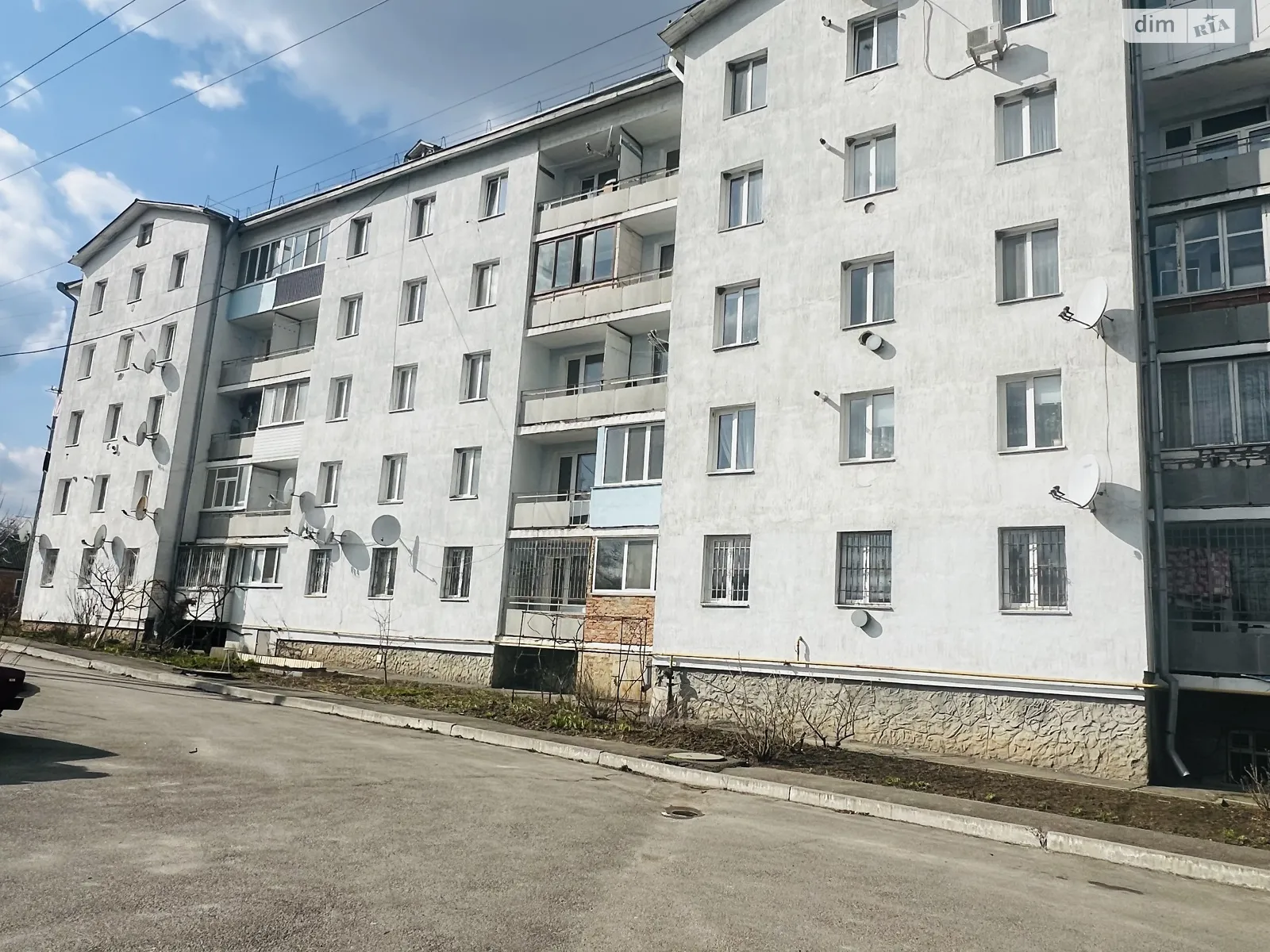 Продается 3-комнатная квартира 68.4 кв. м в Вороновице, цена: 25000 $