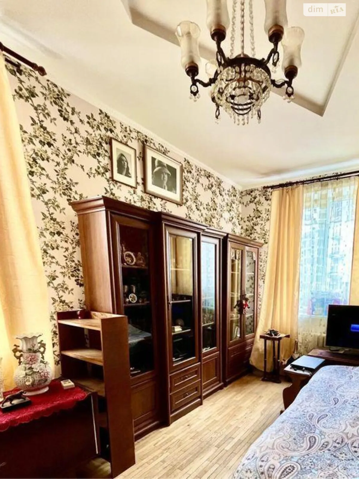 Продается 3-комнатная квартира 74 кв. м в Киеве, ул. Шота Руставели, 26 - фото 1